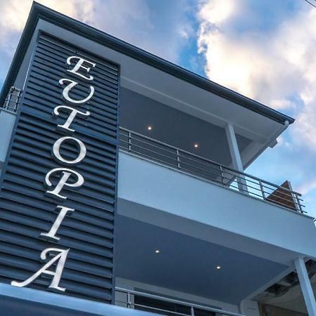 Eutopia Paralia Katerinis Luaran gambar