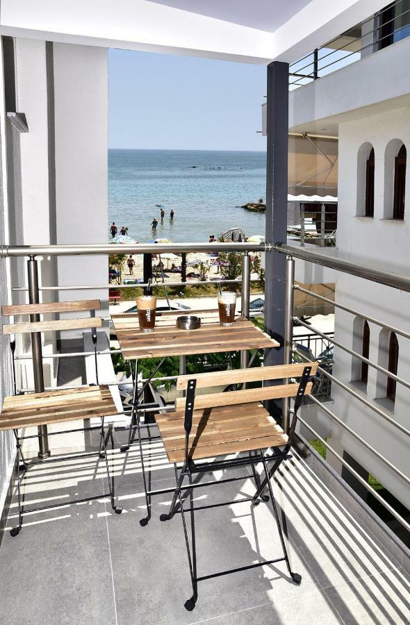 Eutopia Paralia Katerinis Luaran gambar
