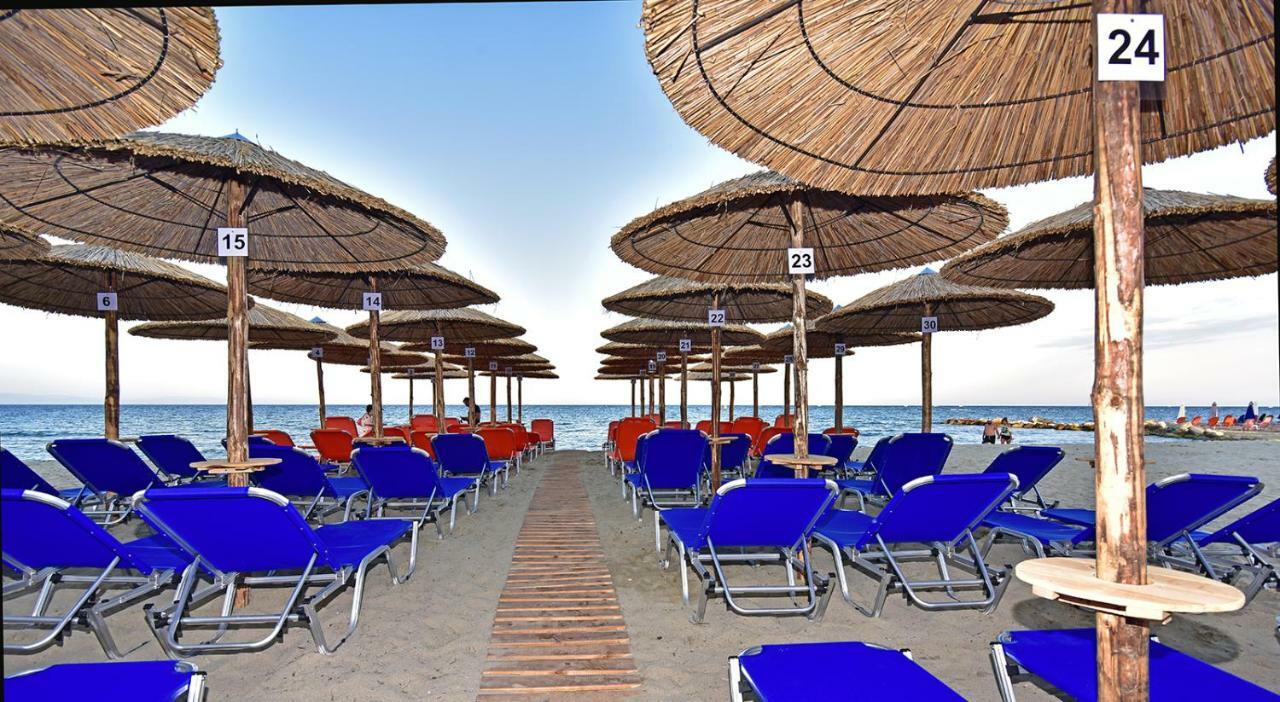 Eutopia Paralia Katerinis Luaran gambar